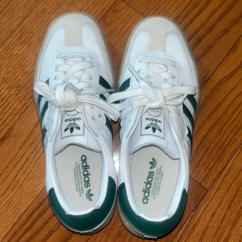 Sambas w gum sole size, adidas size 7, women size 8